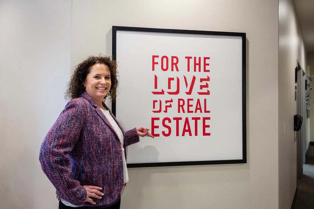 Friendly portrait of Julie, your dedicated Boise new construction advocate